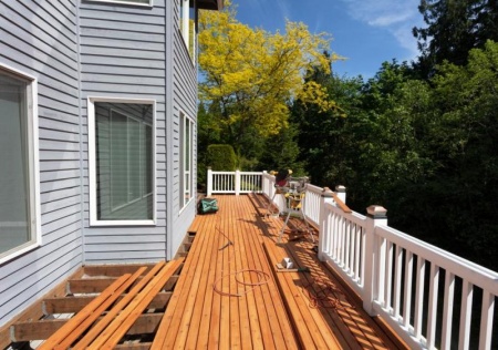R&eacute;ussir la pose de votre terrasse en bois &agrave; Barbey-Seroux